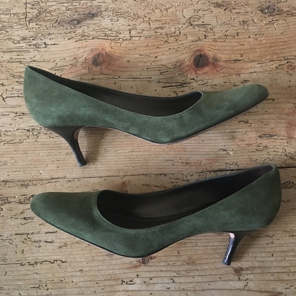 EUC with Box: Ann Taylor Dark Green Suede Heels/Pumps 10M